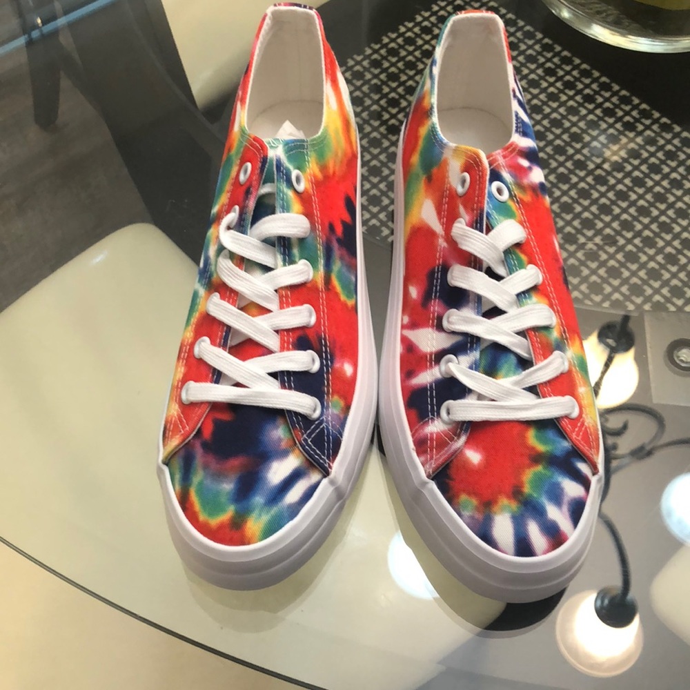 NEW. Multi Color Sneakers